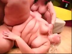 Guy Takes on Two Plump BBWs